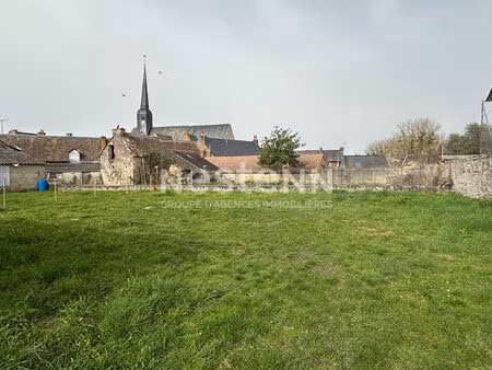 terrain constructible à quelques minutes des commerces...