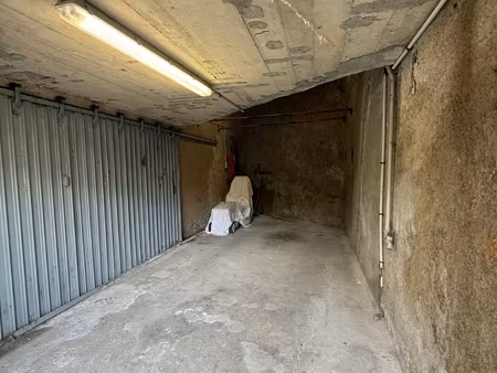 vente garage undefined m²