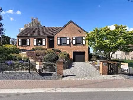 charmante villa plein pied avec jardin