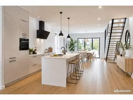 charmante echoppe en pierre