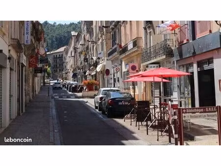 local commercial à louer plein centre