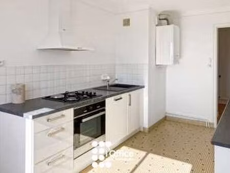 vente appartement 3 pièces aux sables-d'olonne (85100) : à vendre 3 pièces / 71m² les sabl