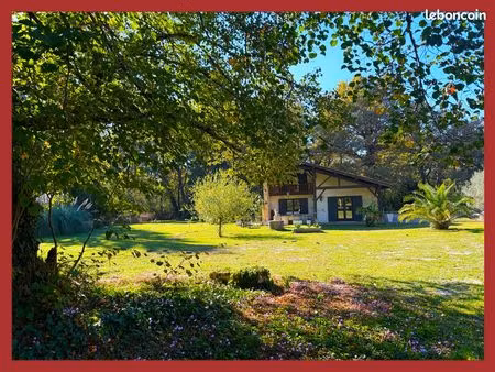 propriété de charme sur 24 hectares – maison rénovée + dépendances – à 5 min de bazas