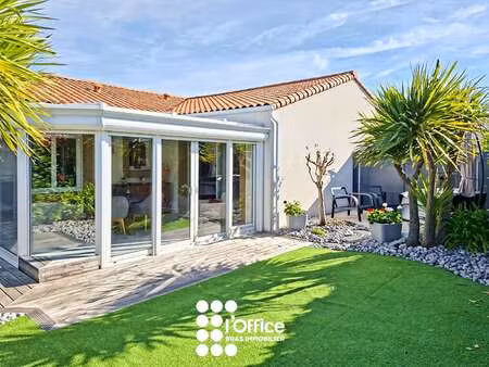 vente maison aux sables-d'olonne (85100) : à vendre / 75m² les sables-d'olonne