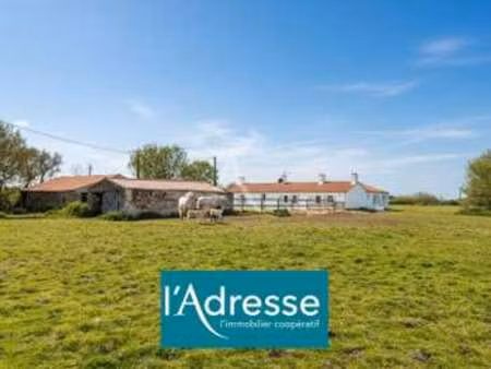 vente maison à saint-urbain (85230) : à vendre / 142m² saint-urbain