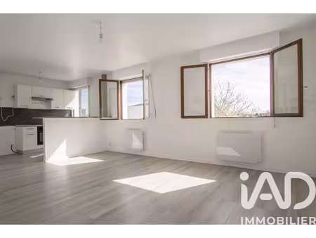 location appartement 2 pièces 43 m² à pontault-combault (77340)