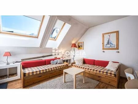 aux pieds du telepherique de l'aiguille du midi