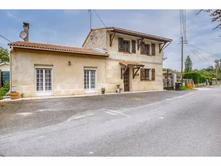 maison 5 pièces en r+1 de 136m2 habitables sur parcelle de 4