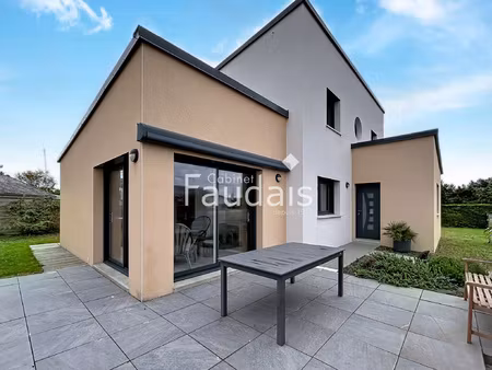 a saint germain sur ay 300m de la plage.