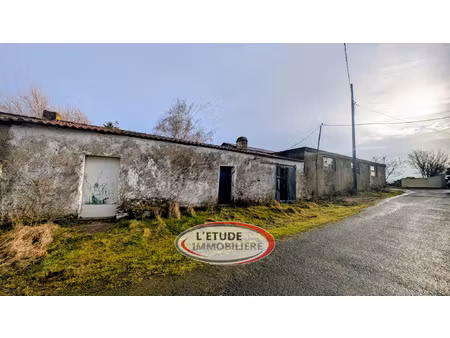 caves et écuries à rénover ! vertou village.