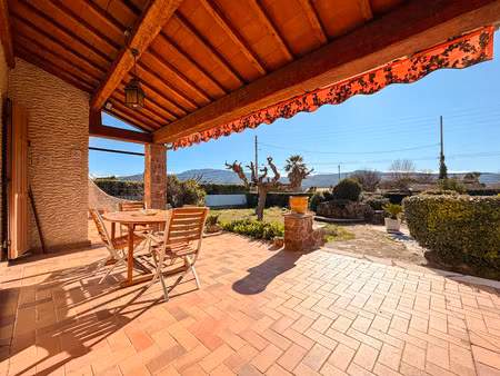 pignans villa plain pied type 4 au calme