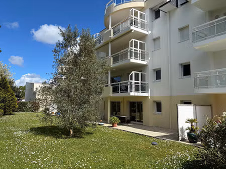 t2 38 37m² hyper centre auray - résidence sécurisée