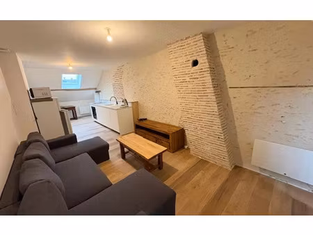 location appartement  m² t-2 à contres  550 €