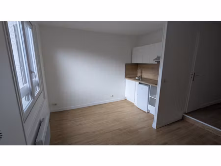 t1 bis a louer refait a neuf