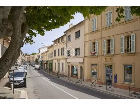 a louer - local commercial 300m2- saison 2026 - saint-tropez