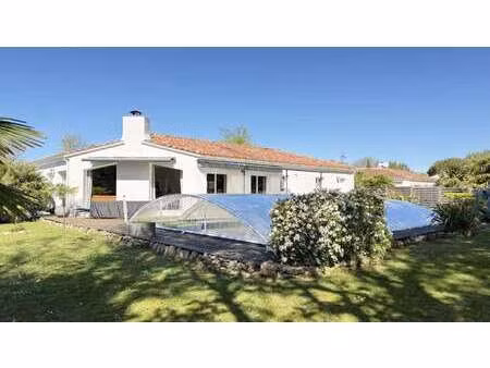 vente maison piscine à sainte-foy (85150) : à vendre piscine / 138m² sainte-foy