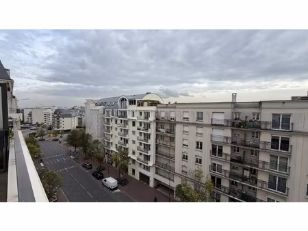 chatillon - appartement 3 pieces avec balcon