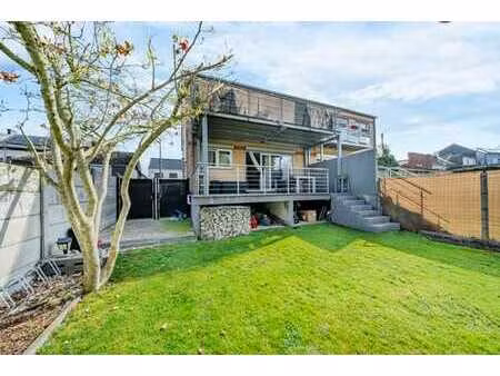 appartement rez-de-chaussée 2 chambres  terrasse & jardin