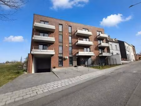 appartement 2 ch. avec terrasse et jardin