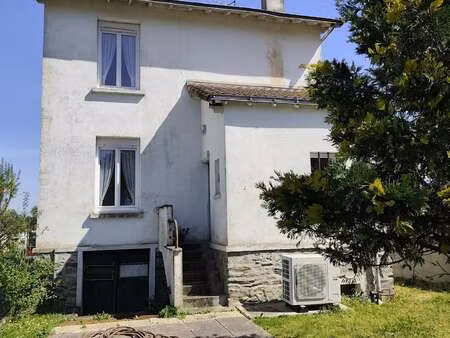 vente maison à chantonnay (85110) : à vendre / 100m² chantonnay