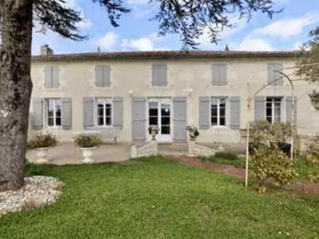 vente maison piscine à arces (17120) : à vendre piscine / 144m² arces