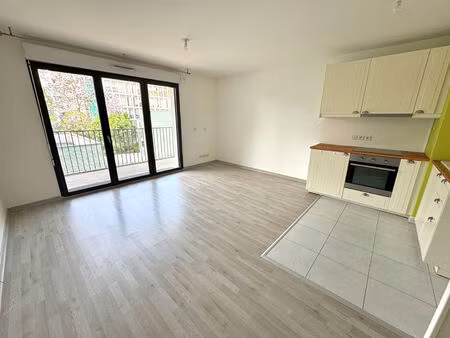 appartement ris orangis 2 pièce(s) 43 53 m2