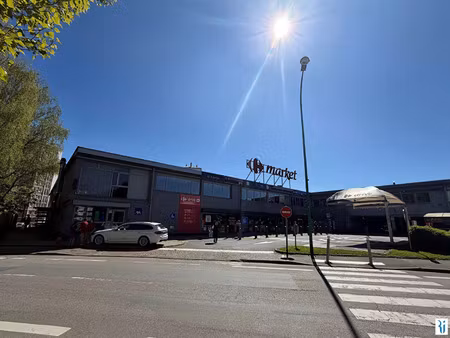 vente commerce 110 m² bihorel (76420)