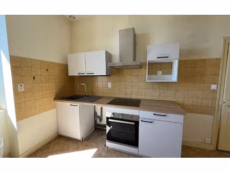 location appartement  m² t-3 à glandon  550 €