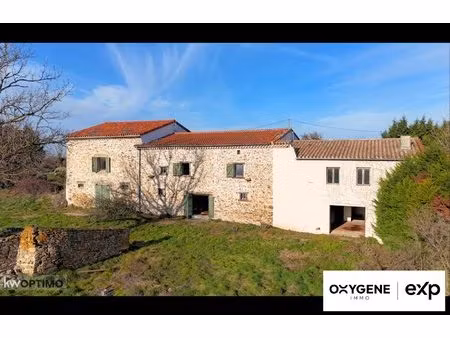 mas traditionnel de 6 pièces proche revel