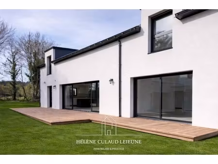 maison contemporaine - 130 m² - locqueltas