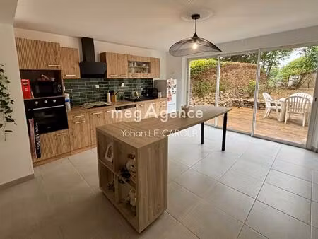 maison rénovée cœur de bourg – 3 chambres – grande pièce de vie – jardin sans vis-à-vis