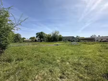 vente terrain à amuré (79210)  45 000 €
