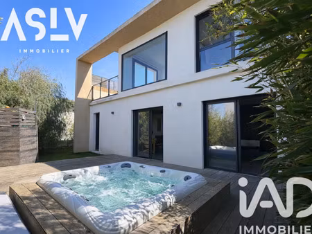 vente maison 4 pièces 122 m² six-fours-les-plages (83140)