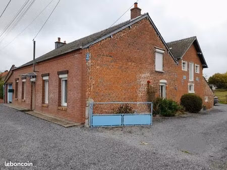 maison au calme et lumineuse