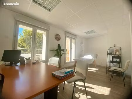 cabinet de bien être à partager