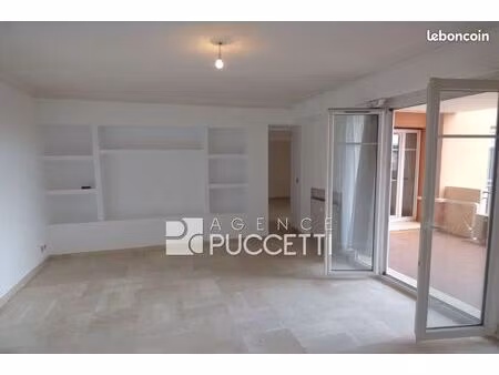 appartement 2 pièces 64 m²