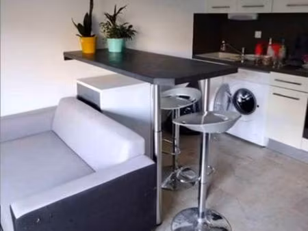 apparemment t2 à louer