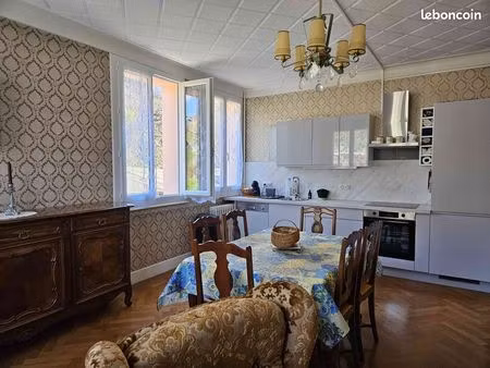 appartement 3 pièces meuble proche lons