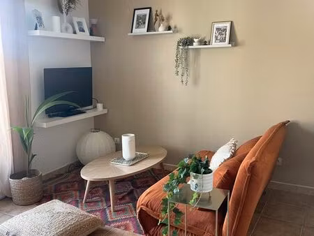 charmant f2 meublé au cœur du village