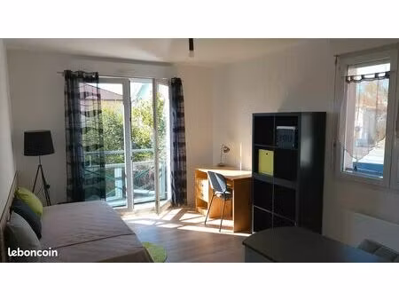 studio lumineux sur campus des cézeaux fac aubière