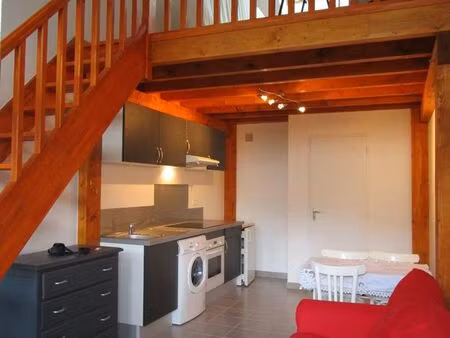 à louer studio meublé