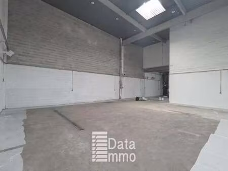 location entrepôt lognes 77185 238m² à 740m²