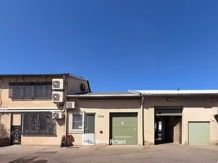 location local d'activités 140 m²