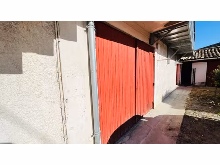 location garage 44 m² à blaye (33390)
