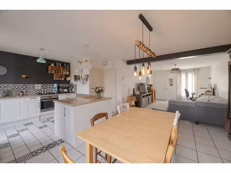 maison 4 pièces à vendre à chavagne - rare sur le marché