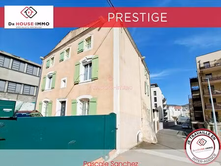 demeure familiale de 6 chambres avec jardin   stationnement et cave à clermont-ferrand.