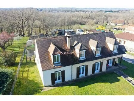 maison familiale de 7 pièces avec terrain de 3998 m2 et un studio
