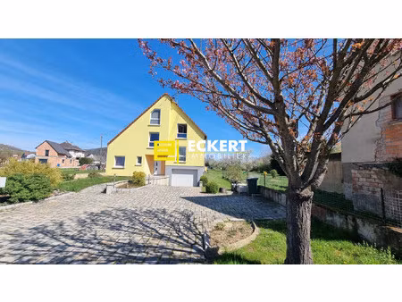 maison d'environ sur 38.43 ares avec piscine à gresswiller