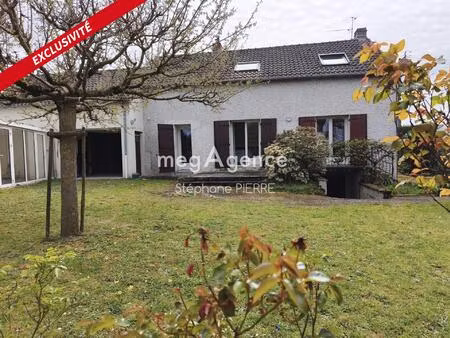 vaste maison familiale avec ses 4 chambres