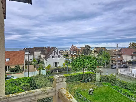 à vendre ? maison en pierre à rénover à 50 m de la plage ? fort potentiel avec vue mer